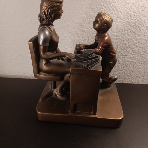 GORGEOUS Authentic Austin Sculpture TEACHER-STUDENT 8" Mixed Metal Sculpture. - Picture 3 of 8